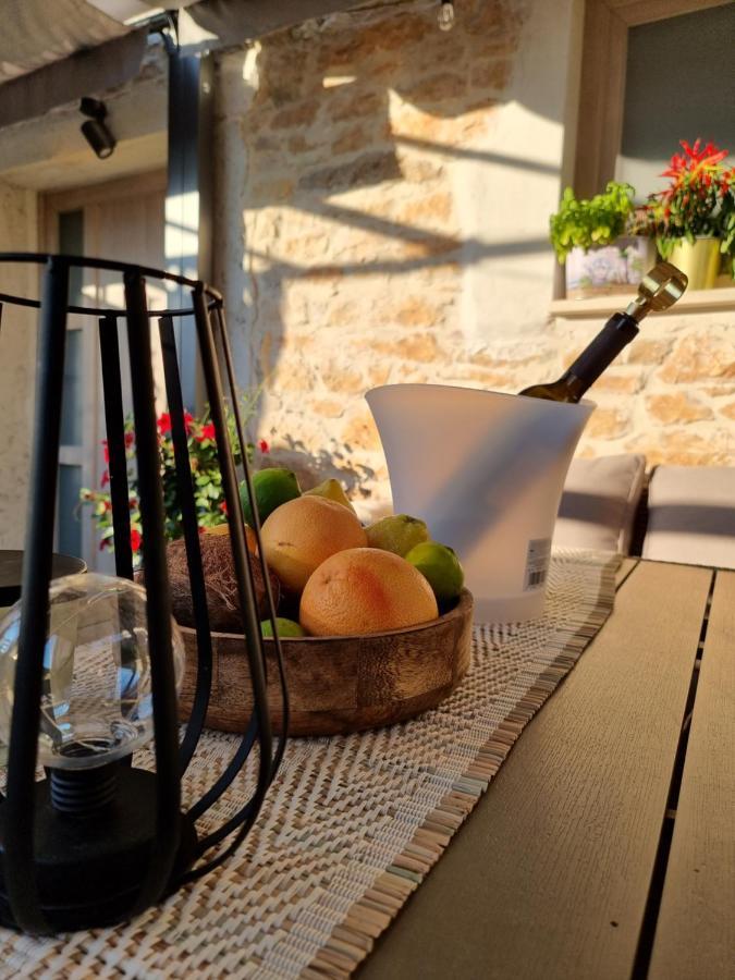 Vela & Vega Appartamento Višnjan Esterno foto